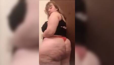 Bouncing Spanking Shaking My Huge Ass Booty