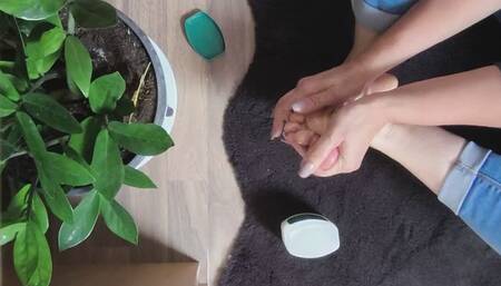 Lorena loves foot massage