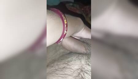 Desi Bhabhi Amateur Handjob 2