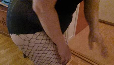 Slutty Trans Girl Loves Deepthroating Her Toy