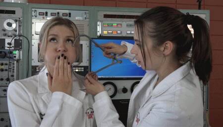 Anna and Lana Warm Up Their Faces and Measure Their Cheek Sizes (MP4 - 1080p)