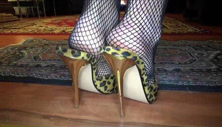 Hot smoking 21 - full clip - (1280x720*mp4)