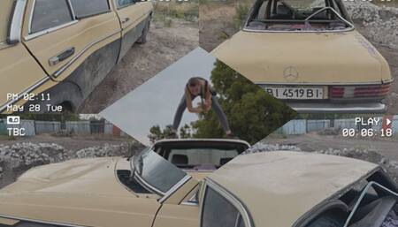 Bouncing and shaking Mercedes w123, car crash (custom video)