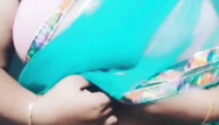 Desi Bhabhi Was Really Hot in Summer