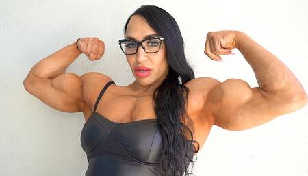 Giant FBB Goddess!!!