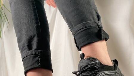 A Shoejob in Nike Air 97 - Sockjob and Sneakerfetish - multiedit - HD