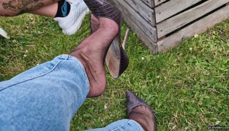 First shoe stealing and then a relaxing foot massage HD mp4 1920x1080