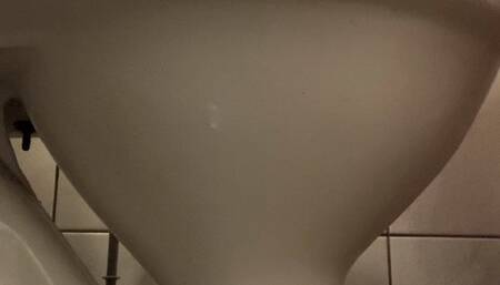 lovely peeing in the afternoon