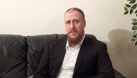 Merlin Phones a Friend for Sex