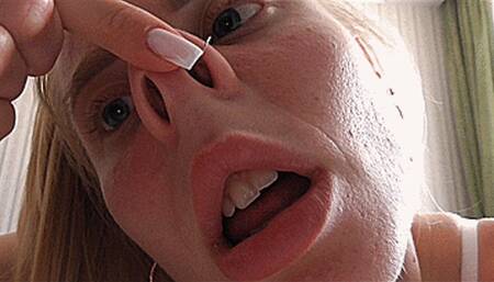 Blondie's Pig Nose! MP4