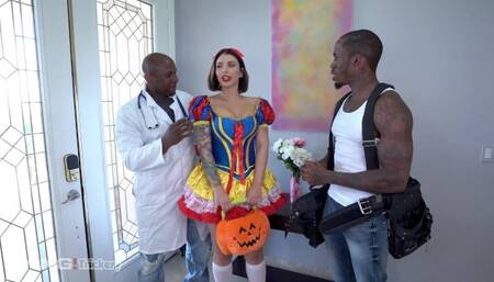 Trickery - Ivy Lebelle Double Penetrated by two Black Dudes