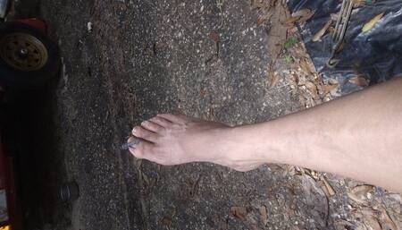 Meat and Feet. Nuts and Butt. a Freak Au Natural Complete with Arches and Not Much Starches