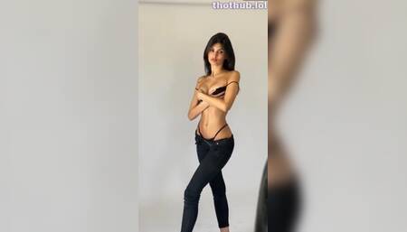 yael cohen aris photoshoot