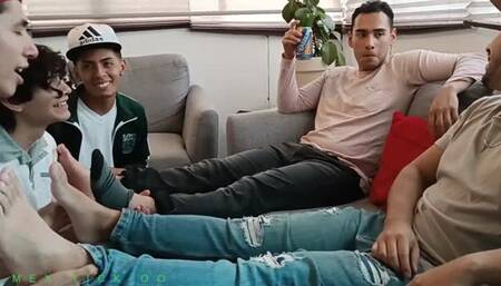 LAMIENDO PIES DE ANGEL REY Y TOÑO LA MADRID