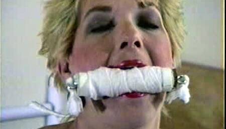 Girls In Ropes Clip One 640x480 wmv