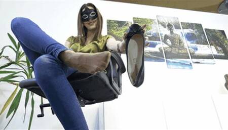 Office colleague's fetish for stinky feet (small version)