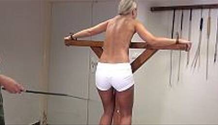 Lola legs whip - 1906