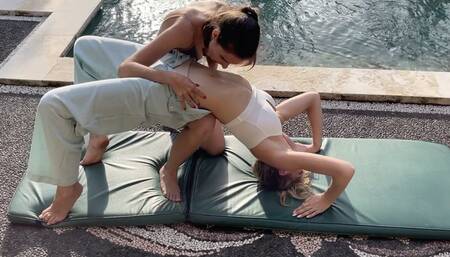 BACKBREAKER STYLE BELLY BUTTON FETISH HD