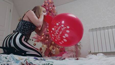 Alla inflates a lot of plastic bags with her mouth and makes B2P and makes B2P a balloon and destroys them