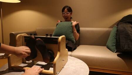 Chinese teacher gets tickled in stock after get off work