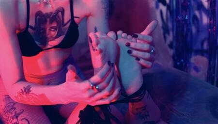 Small Foot Worship & Tickling Domination