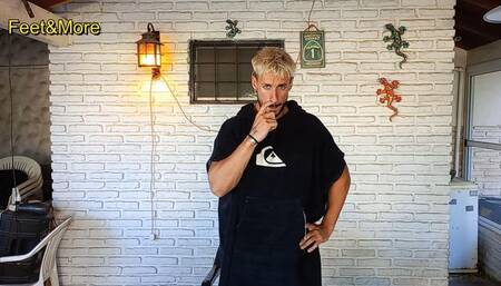 Fer controls nose of his Alpha Master friend