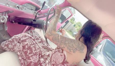 Lola photoshoot weak battery crank