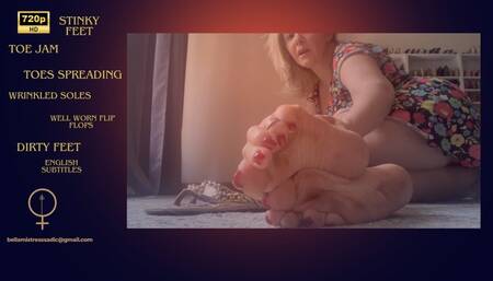 Empress MBella Sadic controls you with toe jam