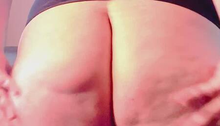 After work ass jiggle and rubs