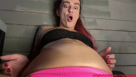 Extremely loud belly sounds *whole movie