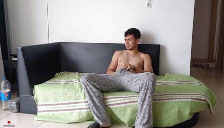 I Drop My Pants in Front of My Boyfriend to Make Him Fuck Me with His Huge Cock