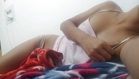 Desi college girl performing on live Indian cam show
