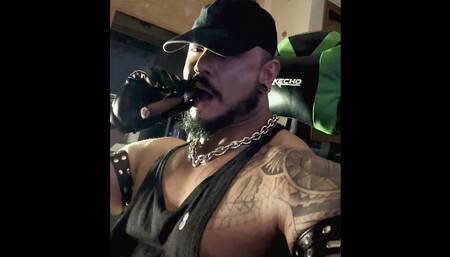 Hey Guys, Sharing Some Cigar Session Smoke with Ya'll, I’m Still Learning, but Definitely Is so Hot so Good! Hope You Guys Enjoy