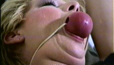 Amateur House Bound Clip 2 VINTAGE BONDAGE LATE 1980s 640x480 wmv