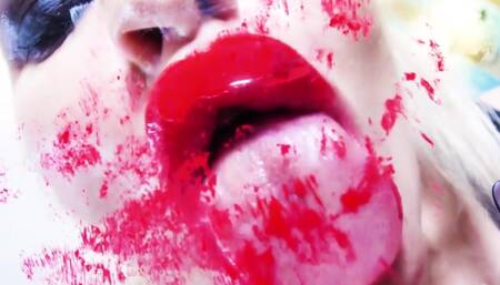 Mushy Kisses Domme
