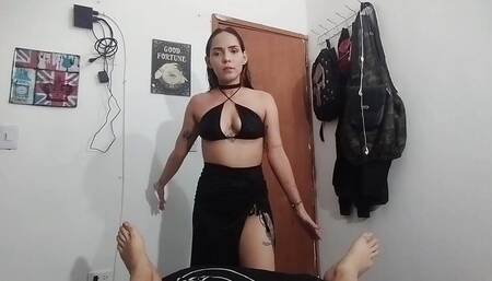Very Hot Colombian Stepmother Asks Me for My Cock