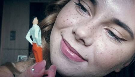 She ate her friend mp4 HD