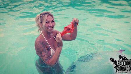 Anni Squareloon b2p im Pool 4K UHD Version