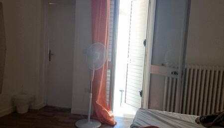 EVEN SLIGHTLY TANNED I AM YOUR WHITE QUEEN