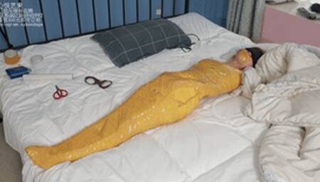 xy114-barefoot chinese girl is wrapped in tape like a mummy