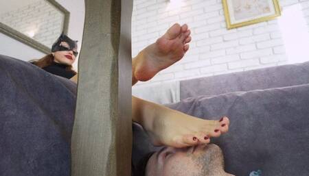 Pretty Catwoman Olena Enjoy A Tired Man - Part 1 - Russian Language - HD 1280x720