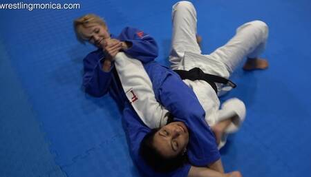 Desi v Miss Vox-Gi Feet