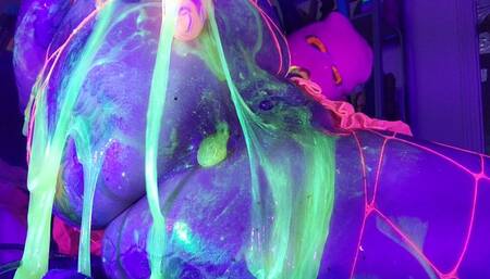 UV Black light Anal, Deepthroat Sloppy Slime Glow Fucking