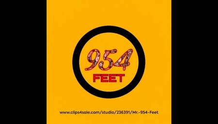 Dr 954 Big Feet Therapy FJ featuring Slutty Solez