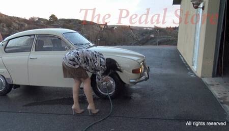 Loretta Winter Fun Part 4 SD