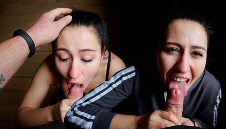 Quickie Blowjob in Abandoned Park House