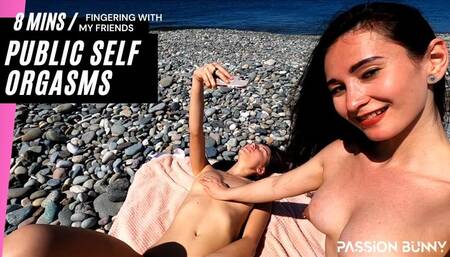 Sunny selfie friendly mastrubation on the beach