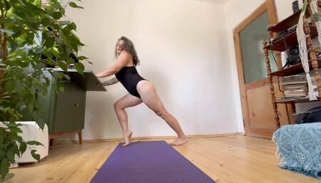 stretching in bodysuit mpeg