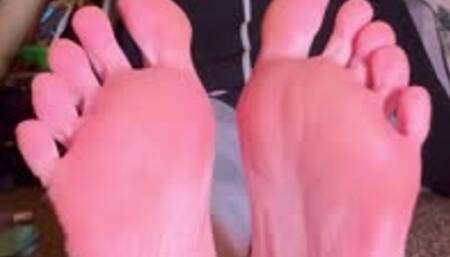 Big Foot Fan Question: What Was It Like Growing Up With Big Feet?