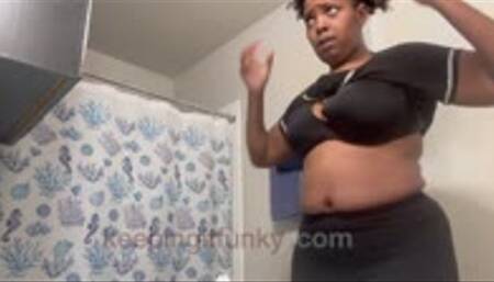 Lashayy's Gettting Ready! Gassy!! Smaller MP4